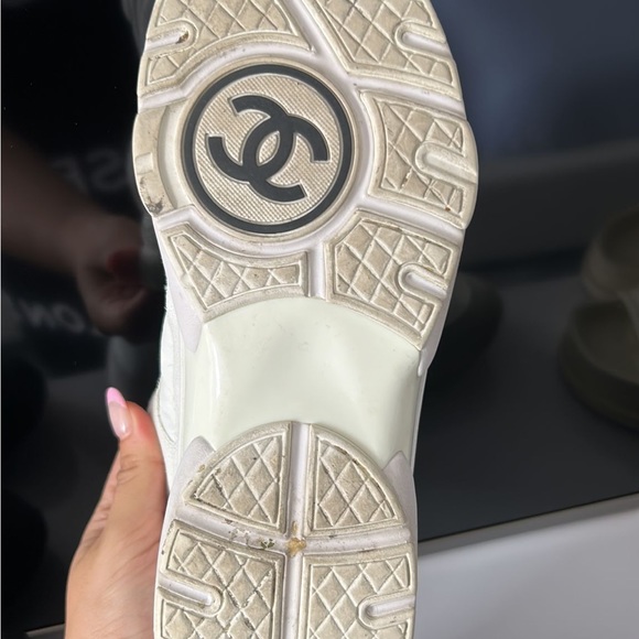 Chanel white sneakers - Picture 2 of 3